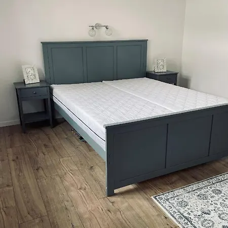 400 Apartment